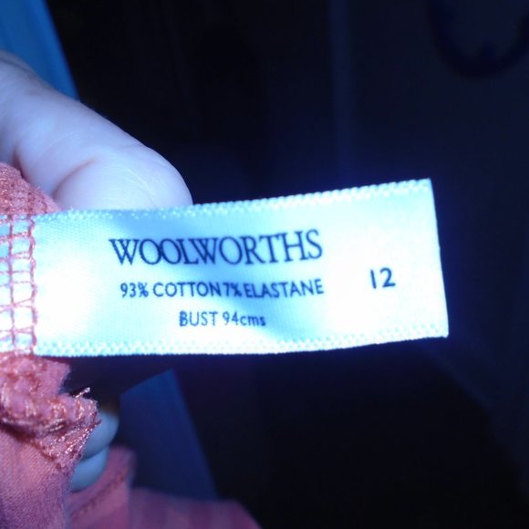 3/$20 Woolworths short sleeve v-neck top - Picture 4 of 6